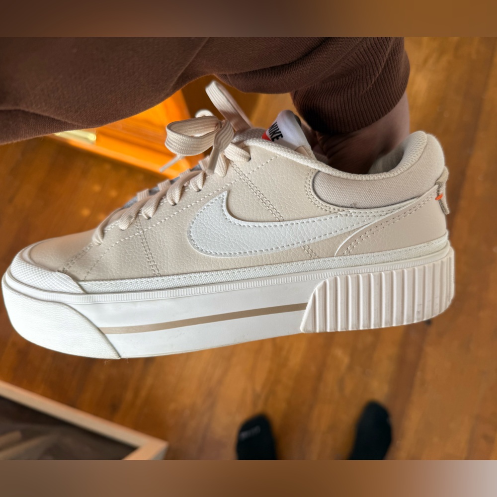 Men's Cream Sneakers - Picture 2 of 3